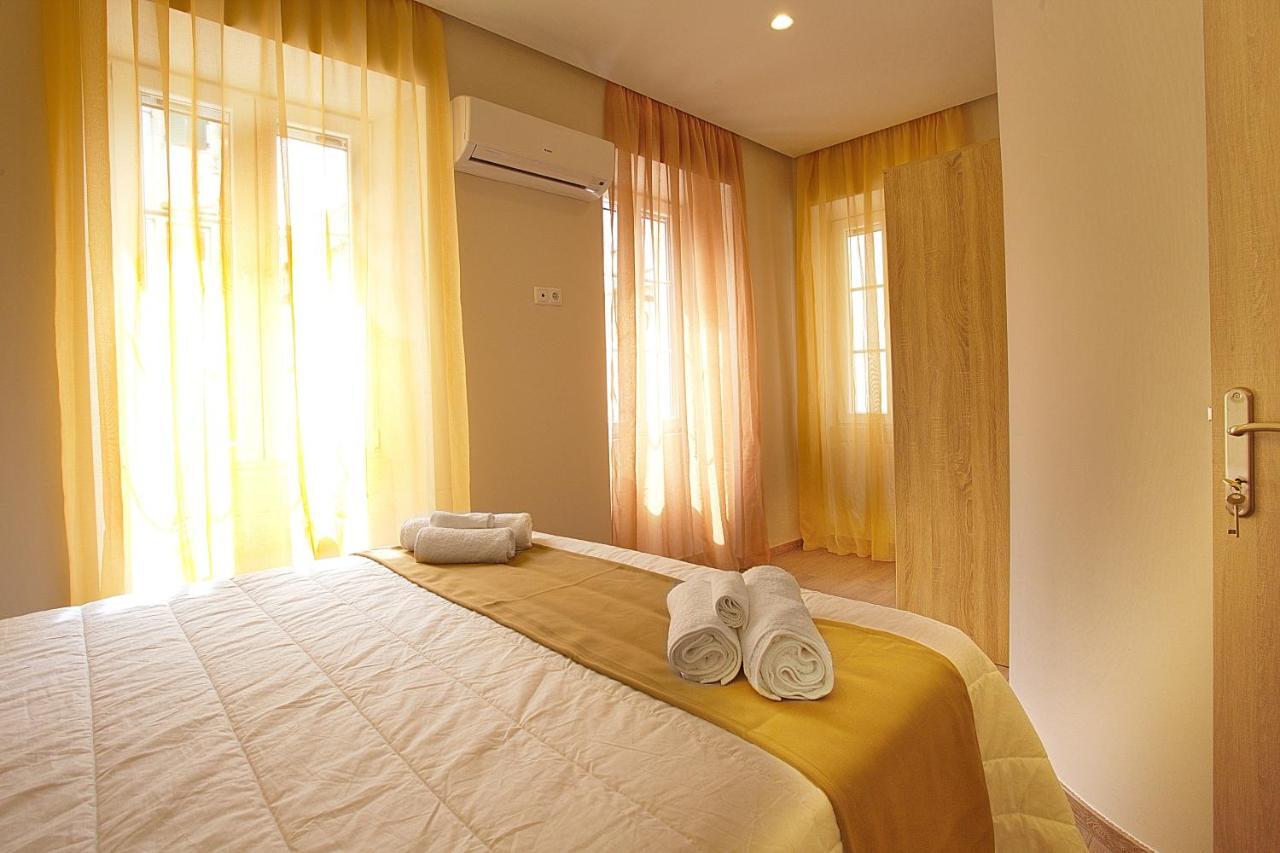 Corfu  Liston Inn Suites מראה חיצוני תמונה