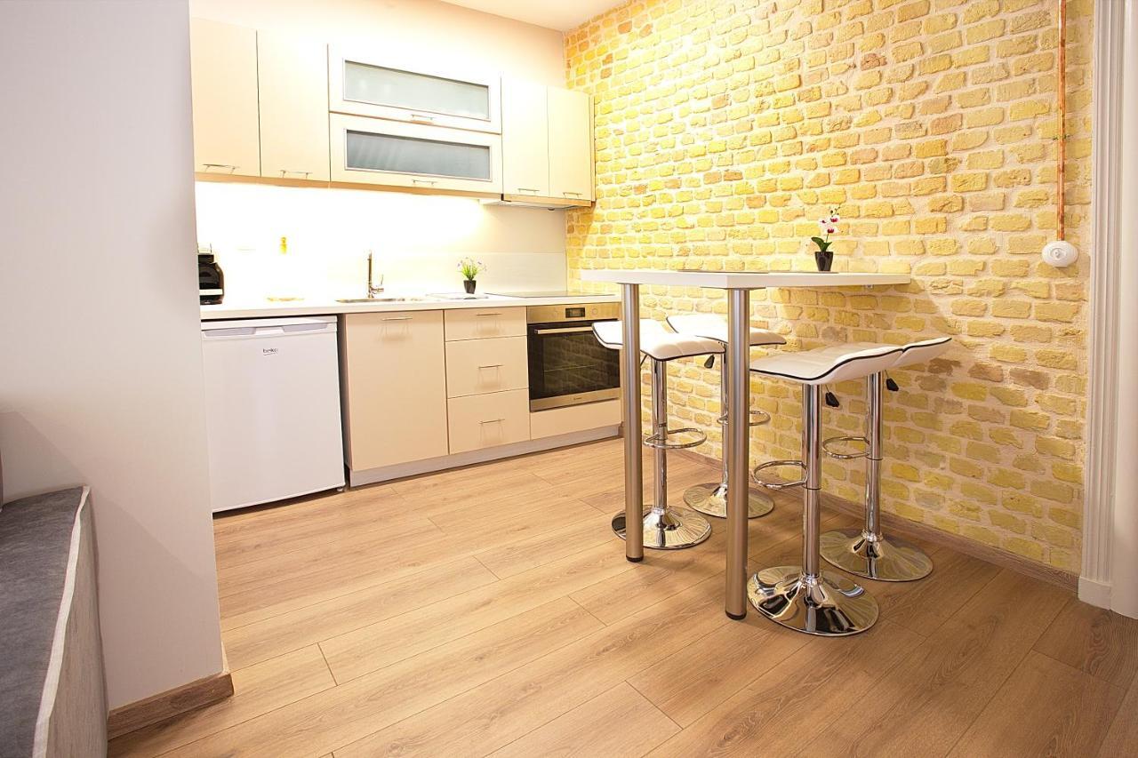 Corfu  Liston Inn Suites מראה חיצוני תמונה