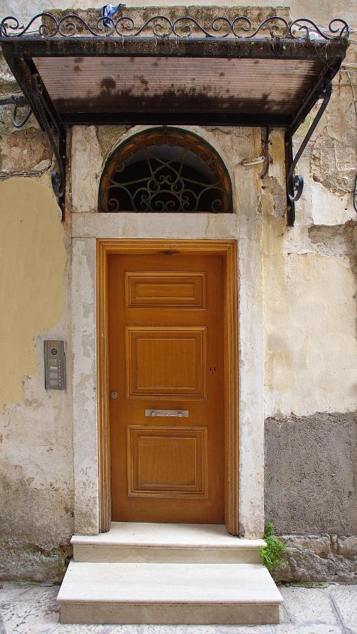 Corfu  Liston Inn Suites מראה חיצוני תמונה